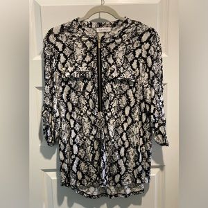Calvin Klein Top with Gold Zipper, Size Large